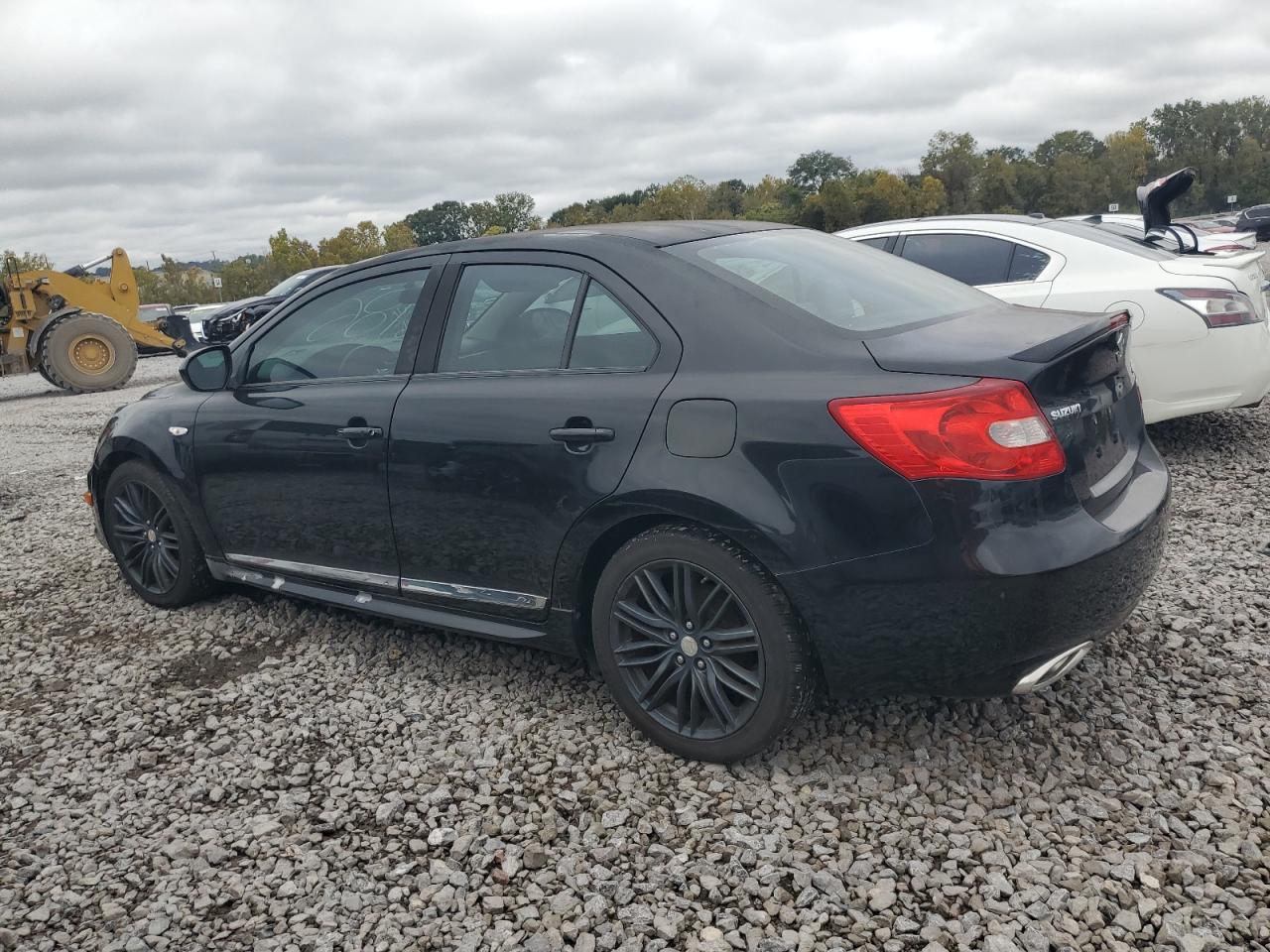 Image 2 of 2012 SUZUKI KIZASHI SPORT GTS 2012 with VIN JS2RF9A65C6100194