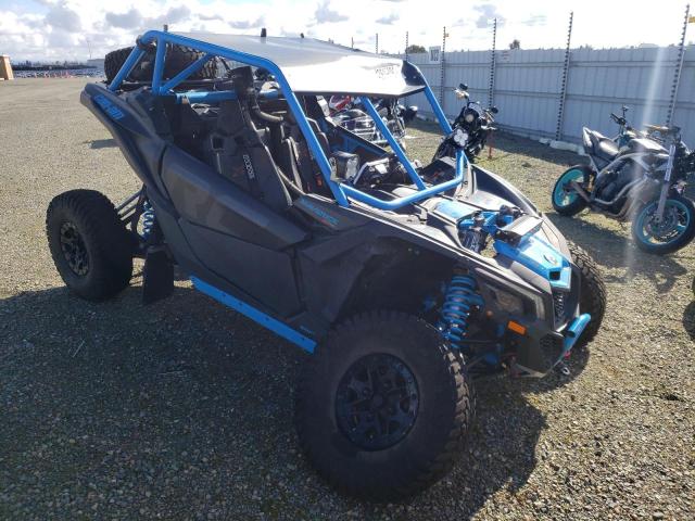 Obraz 1 z 2019 CAN-AM MAVERICK X3 X RC TURBO R 2019 z VIN 3JBVVAW26KK000010
