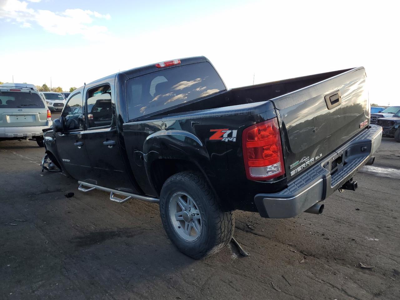 Изображение 2 2011 GMC SIERRA K1500 SLE 2011 с VIN 3GTP2VE37BG253632