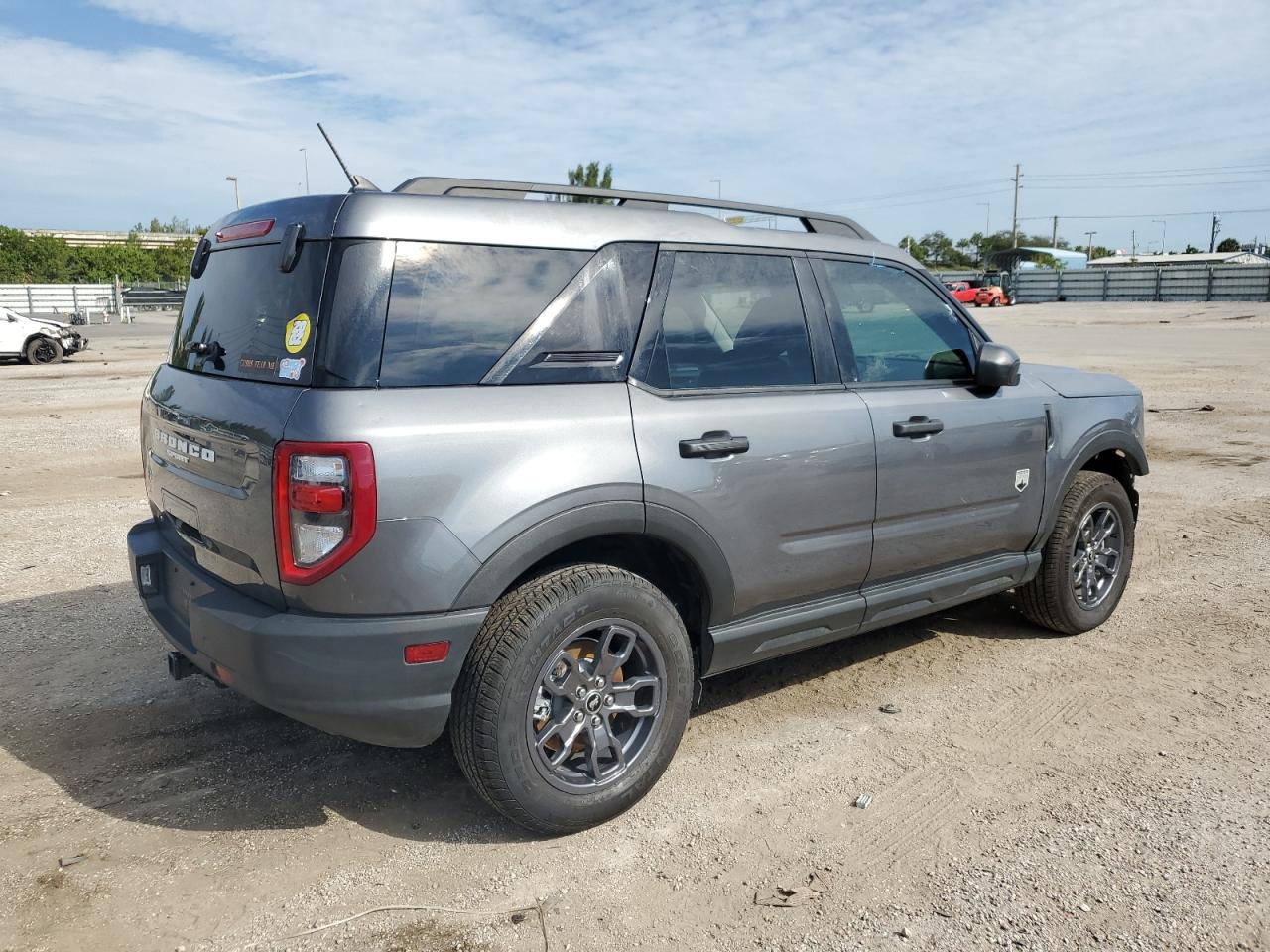 Image 3 of Ford Bronco Sport Big Bend 2021 with VIN 3FMCR9B64MRA48918