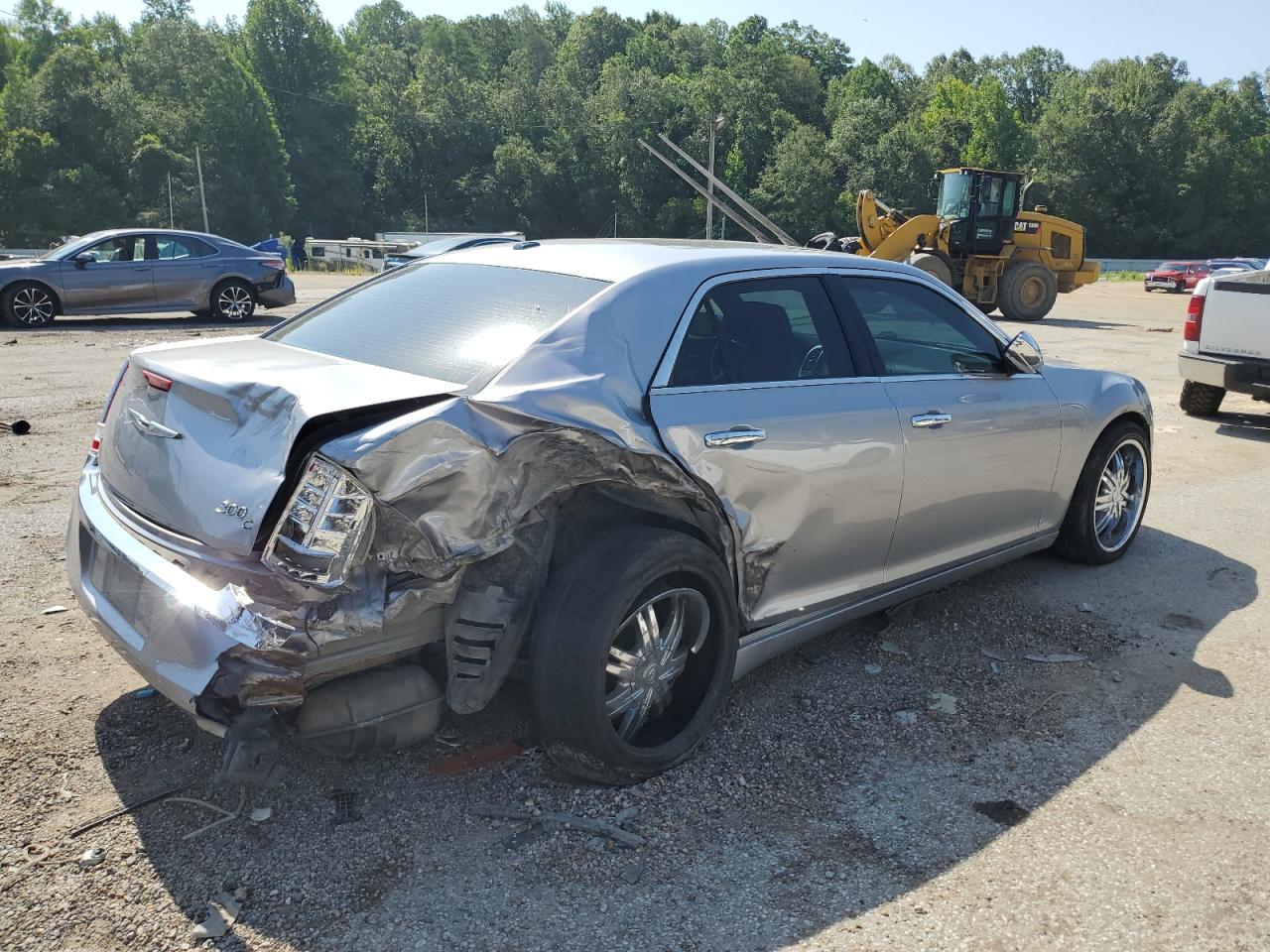 Image 3 of 2014 CHRYSLER 300C  2014 with VIN 2C3CCAKT4EH378136