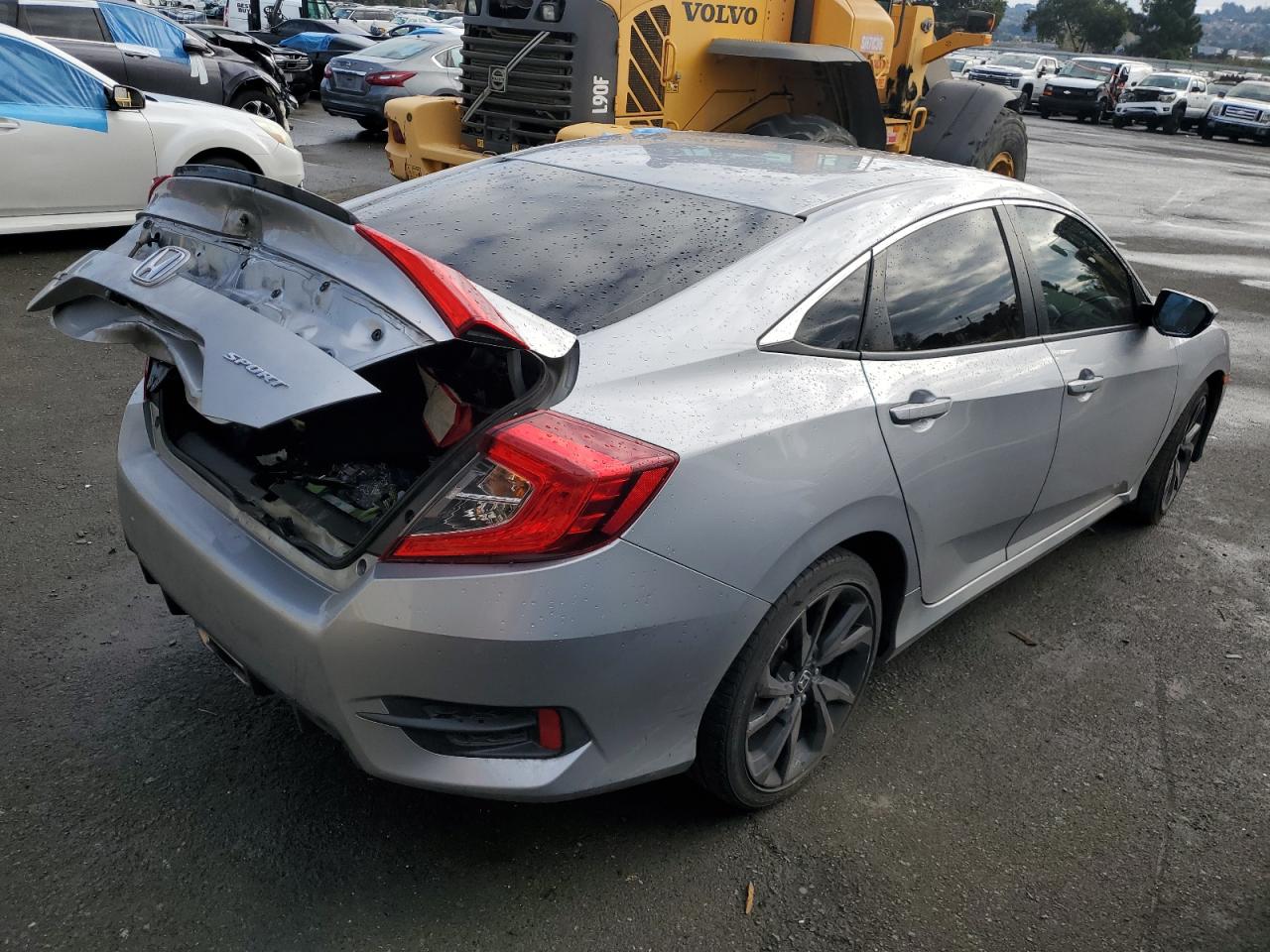 Image 3 of 2019 HONDA CIVIC SPORT 2019 with VIN 2HGFC2F87KH531772