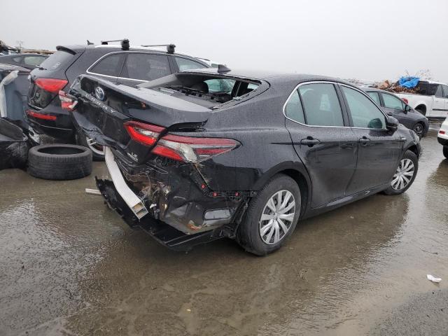 Obraz 3 z 2021 TOYOTA CAMRY LE 2021 z VIN 4T1C31AK9MU570003