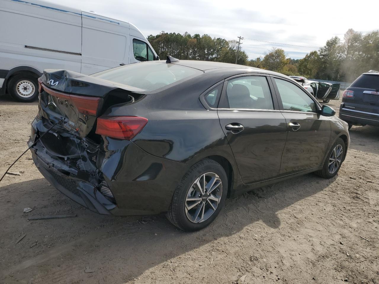 Image 3 of 2023 KIA FORTE LX 2023 with VIN 3KPF24AD5PE587164