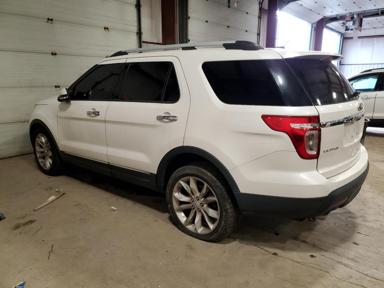 Image 2 of 2013 FORD EXPLORER LIMITED 2013 with VIN 1FM5K8F84DGA43549