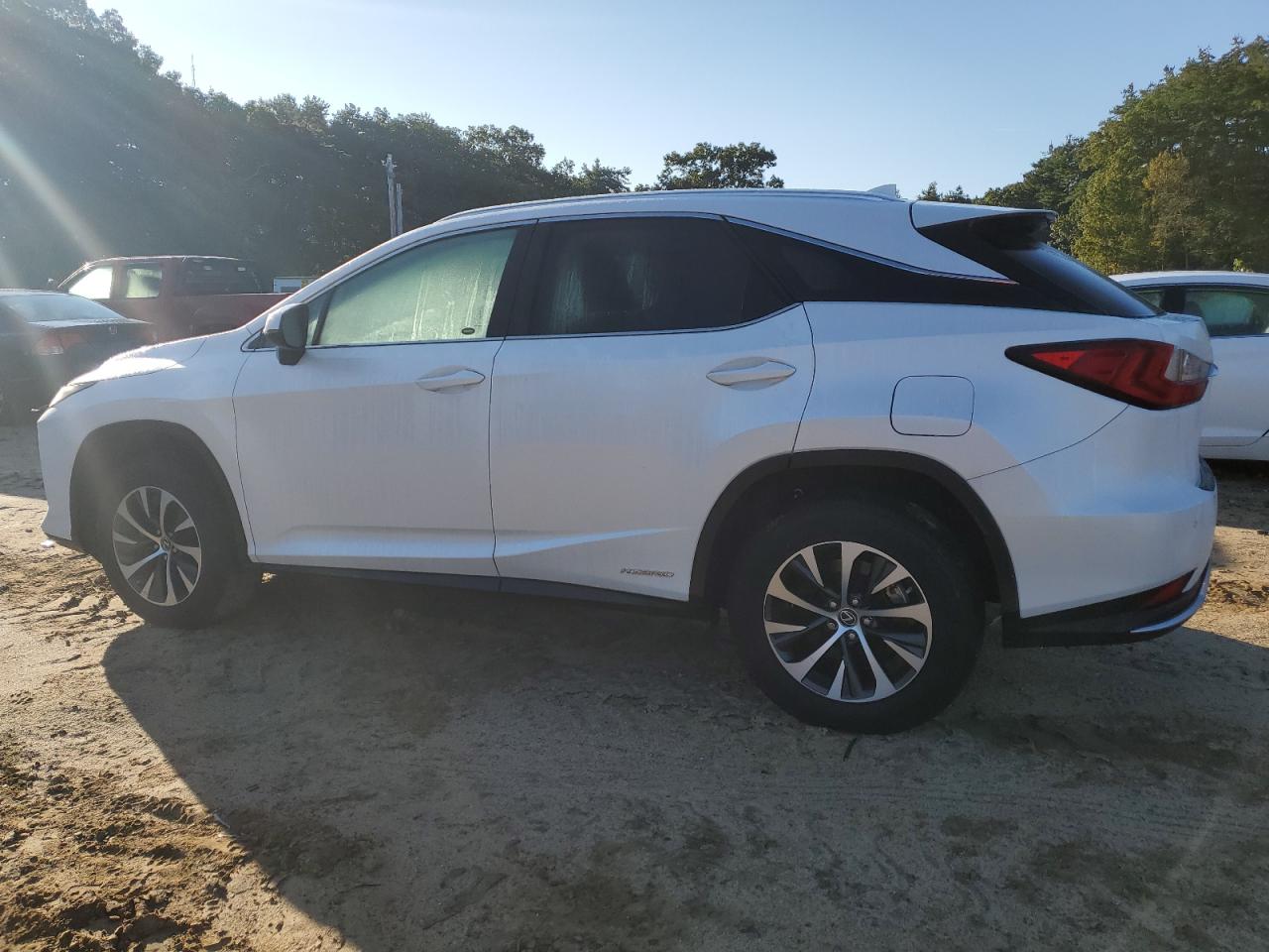 Image 2 of 2022 LEXUS RX 450H 2022 with VIN 2T2HGMDA1NC076943