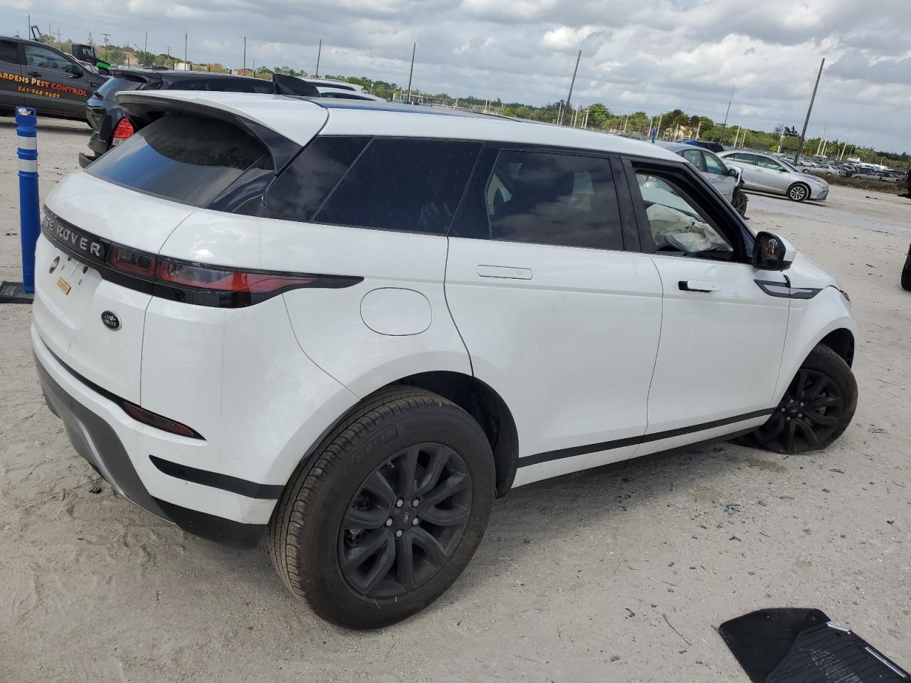 Image 3 of 2020 LAND ROVER RANGE ROVER EVOQUE S 2020 with VIN SALZJ2FX8LH082322