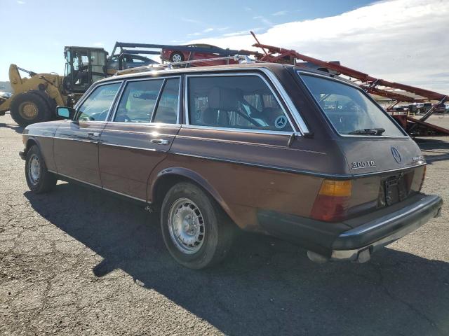 Obraz 2 z 1985 MERCEDES-BENZ 300 TDT 1985 z VIN WDBAB93C8FF054627
