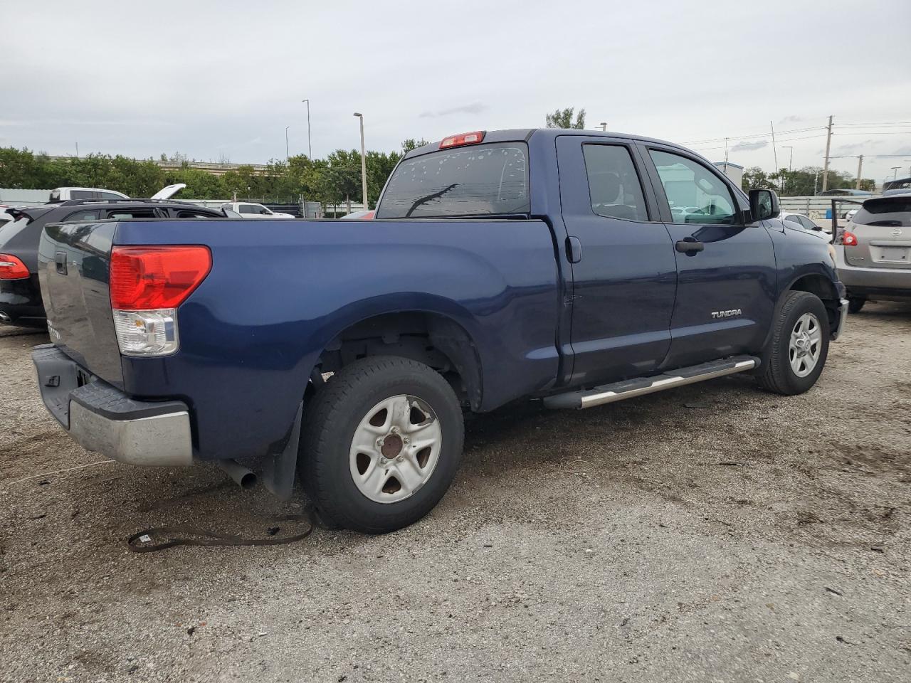 Изображение 3 2012 TOYOTA TUNDRA DOUBLE CAB SR5 2012 с VIN 5TFRU5F16CX026655