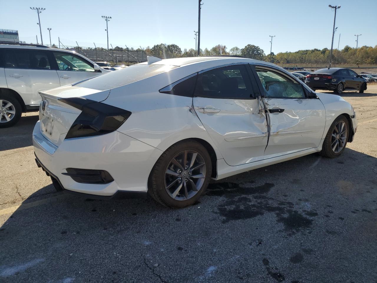 Image 3 of 2019 HONDA CIVIC EXL 2019 with VIN 19XFC1F72KE017680