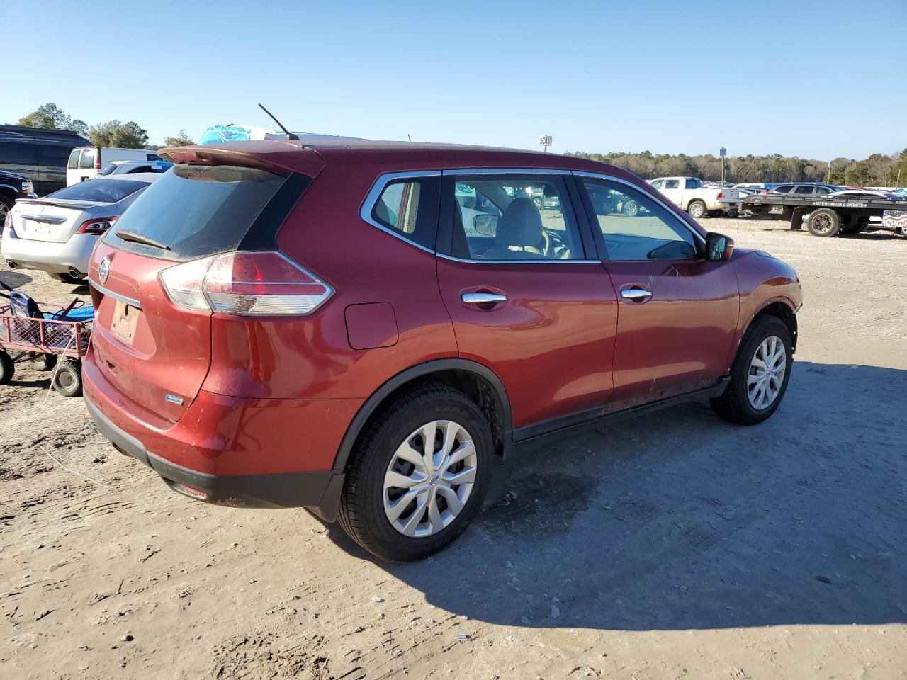 Image 3 of 2014 NISSAN ROGUE S 2014 with VIN 5N1AT2MT2EC823722