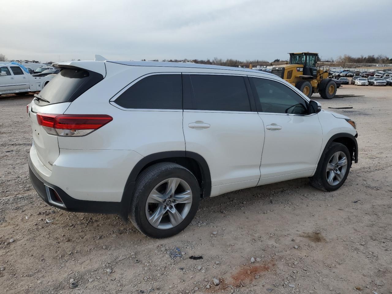 Obraz 3 z 2019 TOYOTA HIGHLANDER LIMITED 2019 z VIN 5TDYZRFH7KS312004