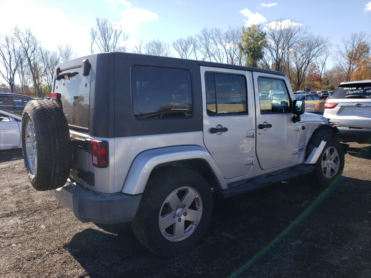 Image 3 of 2010 JEEP WRANGLER UNLIMITED SAHARA 2010 with VIN 1J4BB5H18AL232188