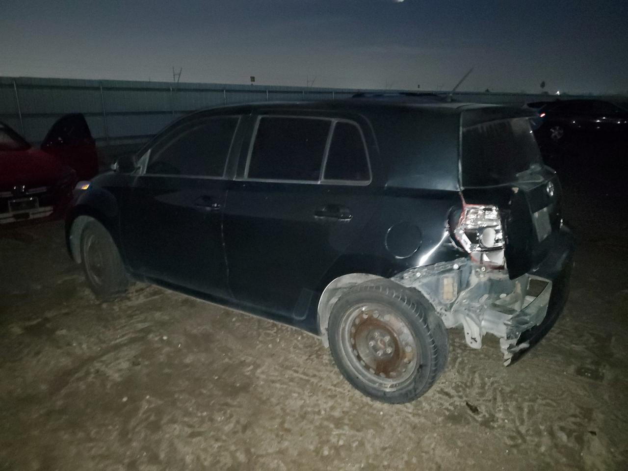 Obraz 2 z 2011 TOYOTA SCION XD  2011 z VIN JTKKU4B47B1013791