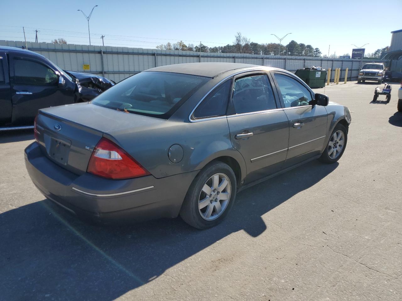 Image 3 of 2005 FORD FIVE HUNDRED SEL 2005 with VIN 1FAFP24185G132531