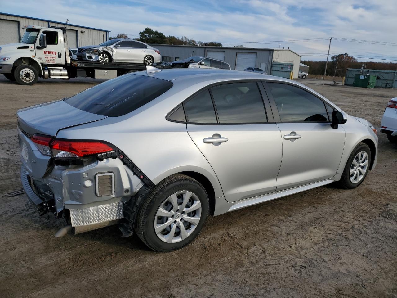 Obraz 3 z 2021 TOYOTA COROLLA LE 2021 z VIN JTDEPMAE4MJ157307
