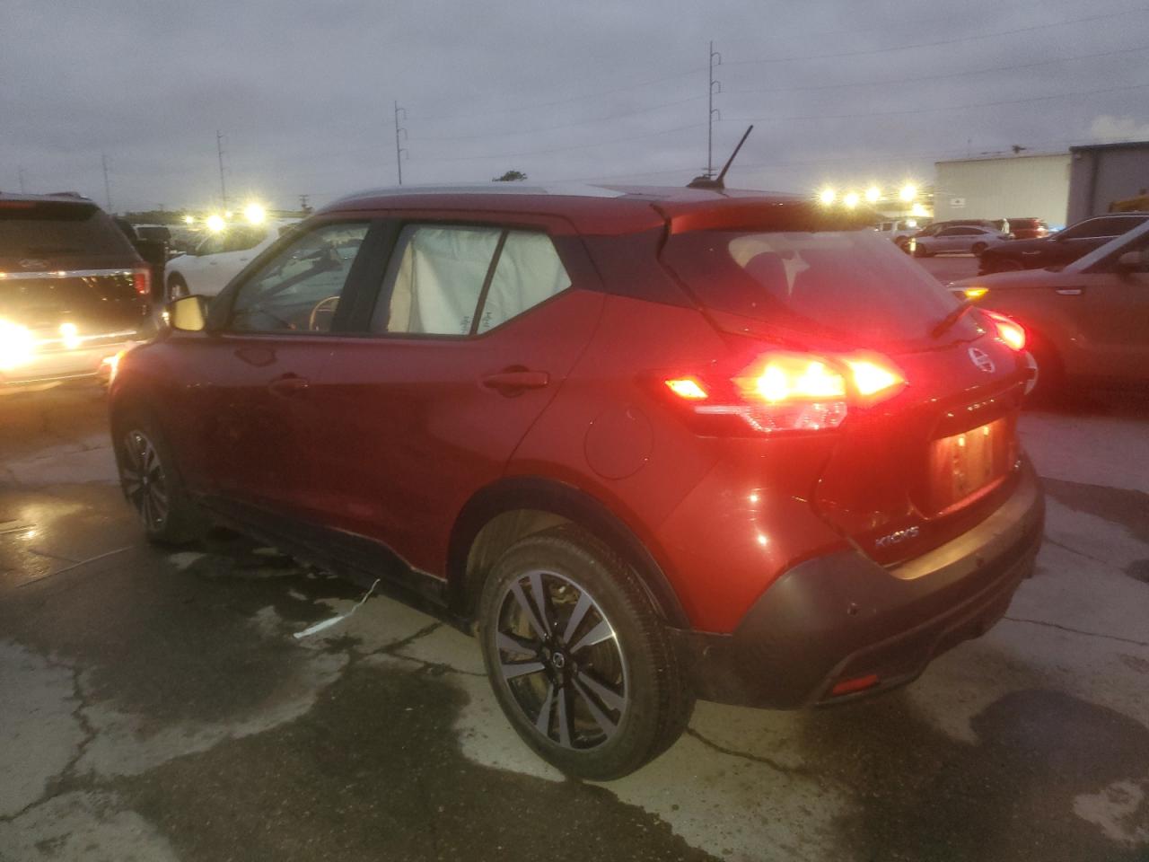 Изображение 2 2020 NISSAN KICKS SV 2020 с VIN 3N1CP5CV2LL478461