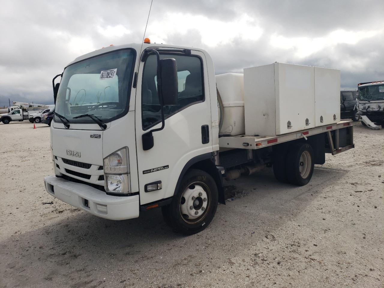2019 ISUZU NPR HD  2019 image