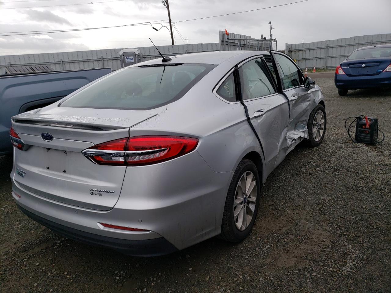 Image 3 of 2019 FORD FUSION TITANIUM 2019 with VIN 3FA6P0SU9KR269032