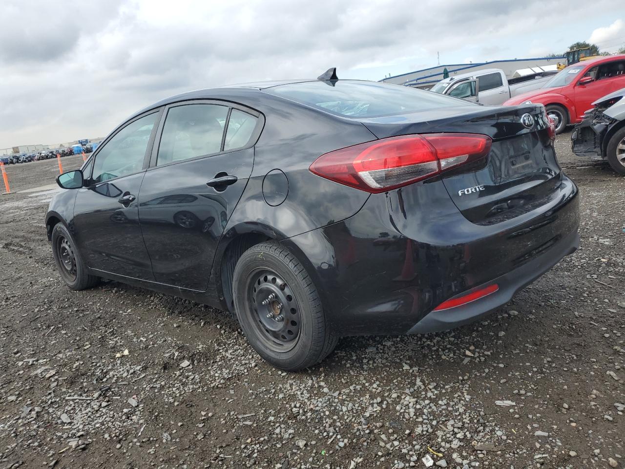 Obraz 2 z 2017 KIA FORTE LX 2017 z VIN 3KPFK4A78HE058450
