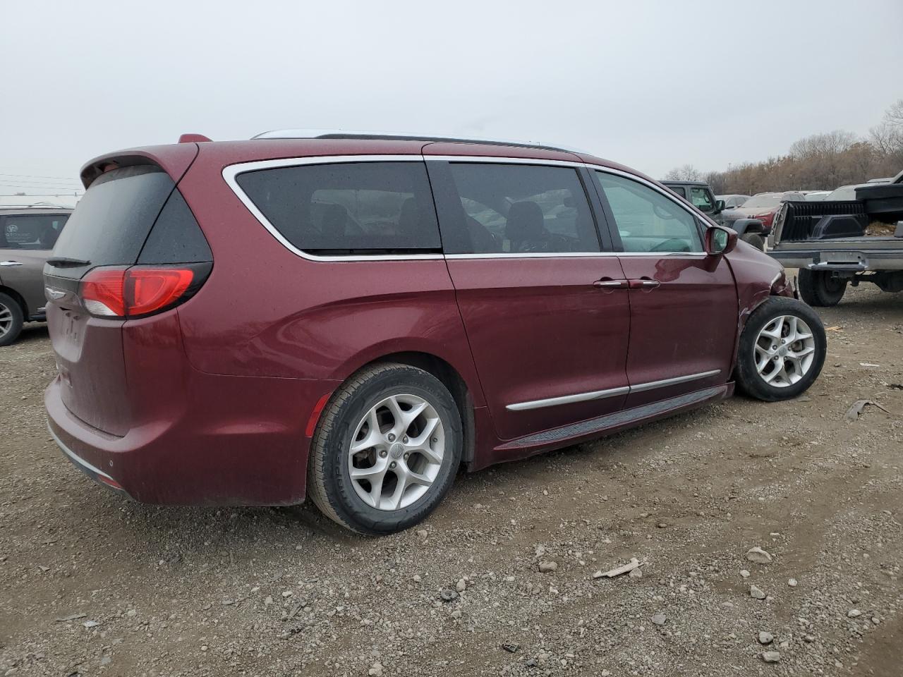Изображение 3 2018 CHRYSLER PACIFICA TOURING L PLUS 2018 с VIN 2C4RC1EG5JR108454