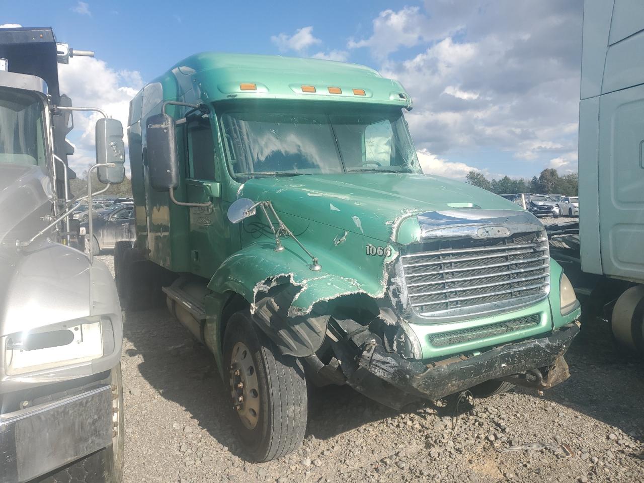 2013 FREIGHTLINER CONVENTIONAL COLUMBIA 2013 image