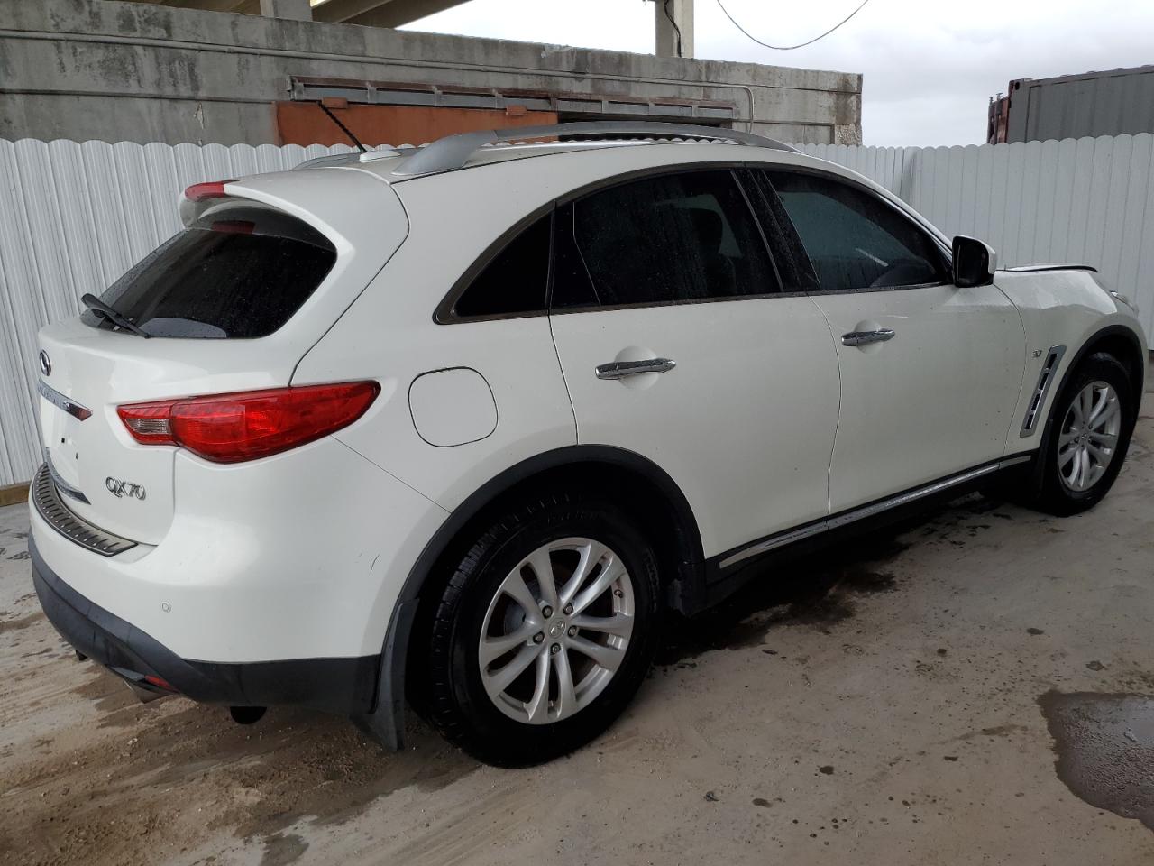 Изображение 3 2016 INFINITI QX70  2016 с VIN JN8CS1MU7GM130147