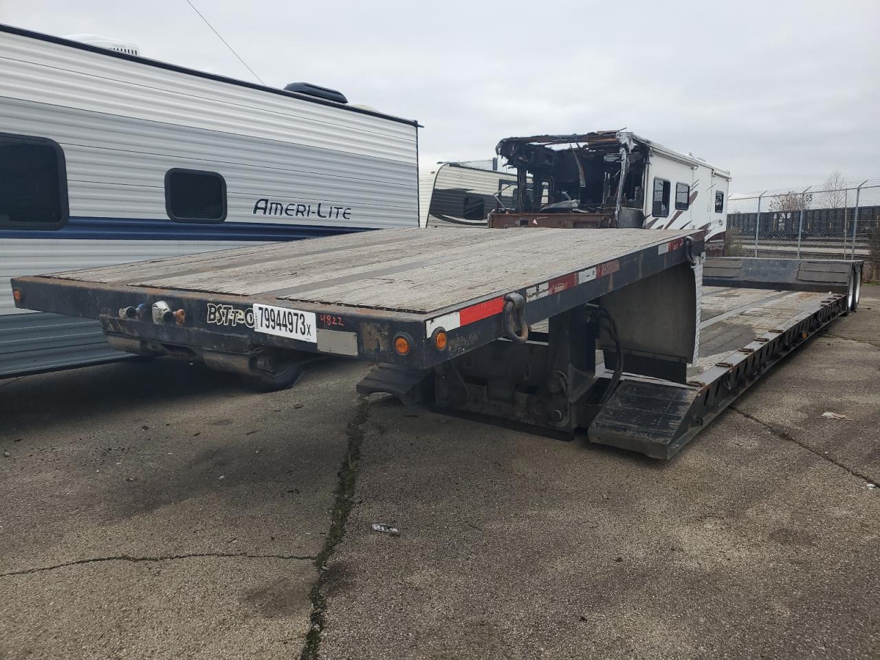 Obraz 2 z 2006 XL TRAILER 2006 z VIN 4U3J048256L006388