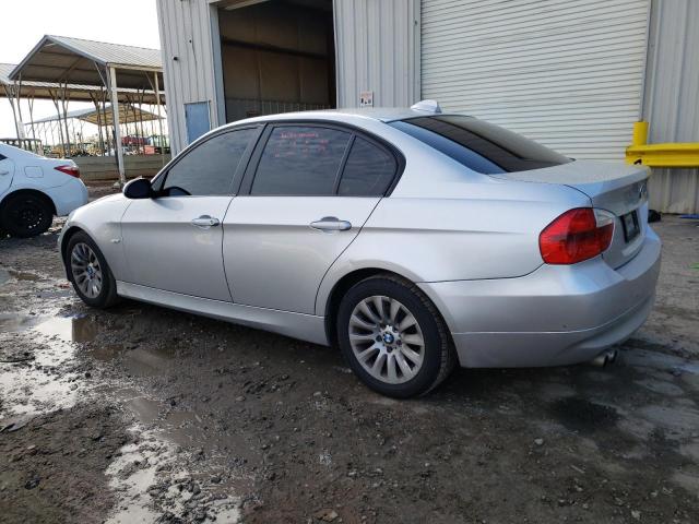 Obraz 2 z 2006 BMW 325 I 2006 z VIN WBAVB13506KX68309