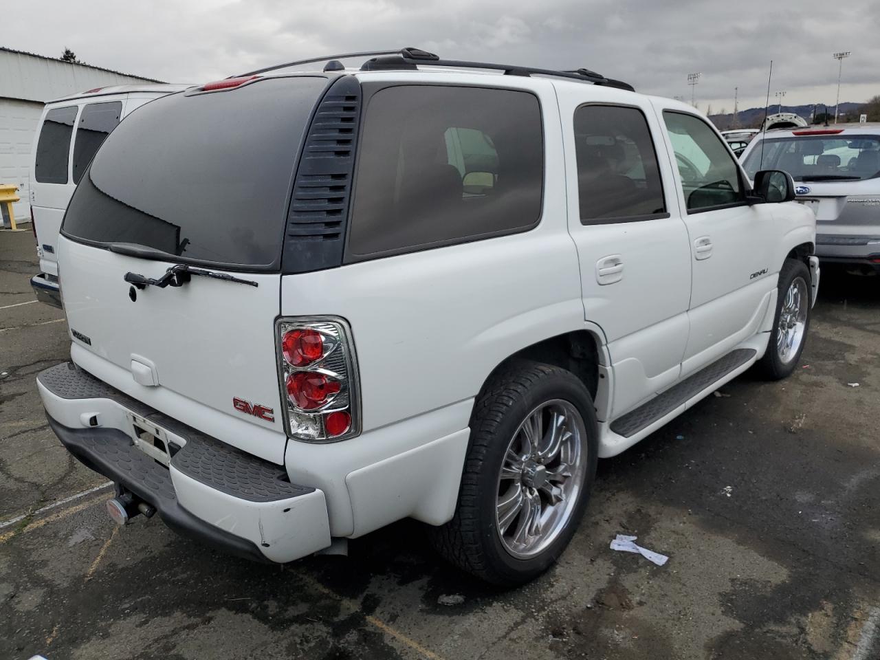 Изображение 3 2004 GMC YUKON DENALI 2004 с VIN 1GKEK63U34J209514