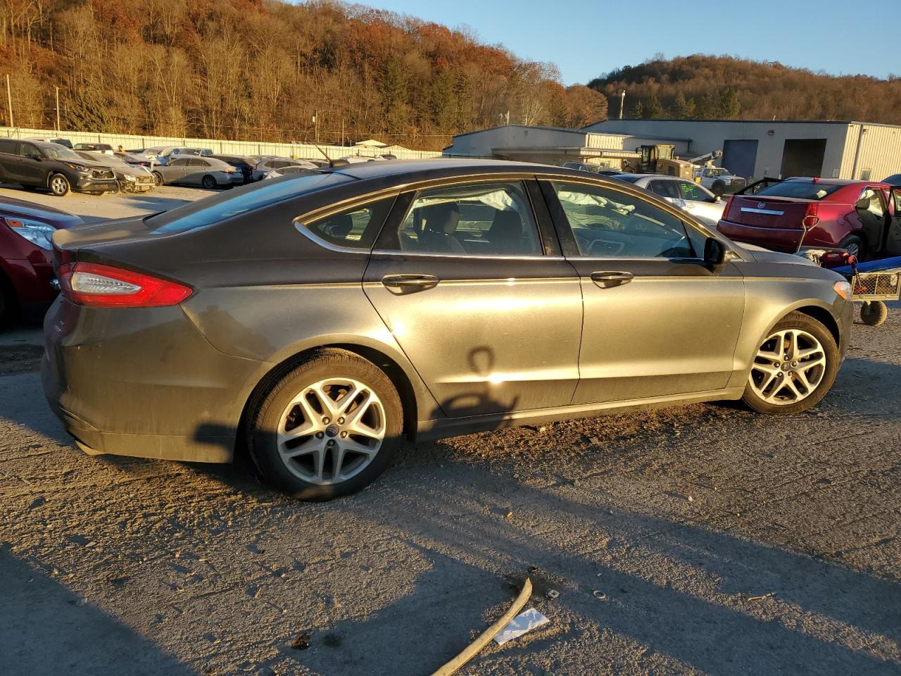 Image 3 of 2016 FORD FUSION SE 2016 with VIN 1FA6P0HD3G5116597