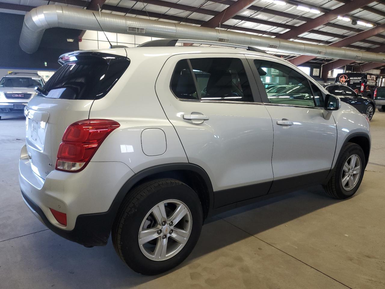 Obraz 3 z 2020 CHEVROLET TRAX 1LT 2020 z VIN KL7CJPSB2LB336434