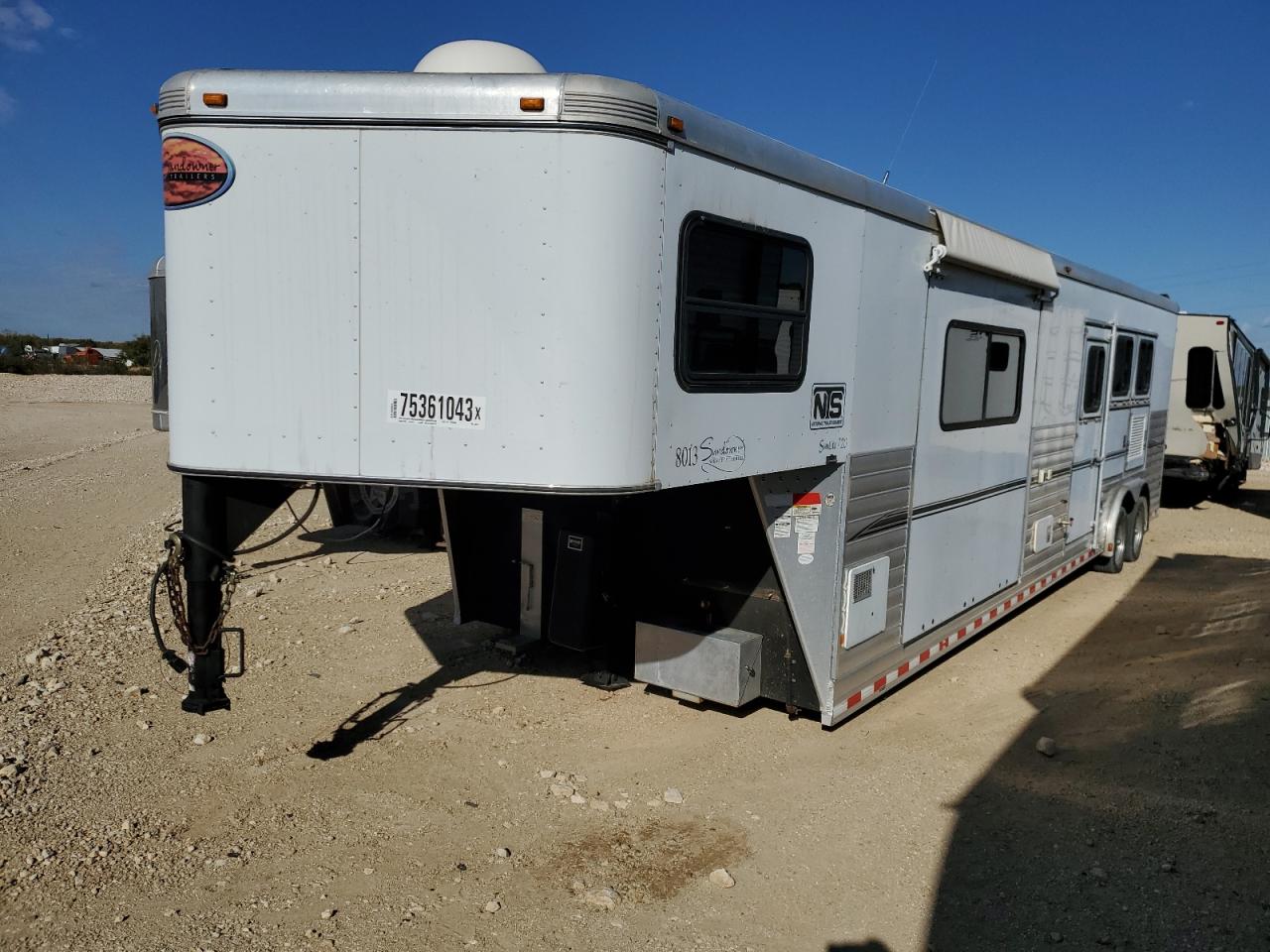 Image 3 of 2008 SUND HORSE TRLR 2008 with VIN 13SLD372X81LA5011