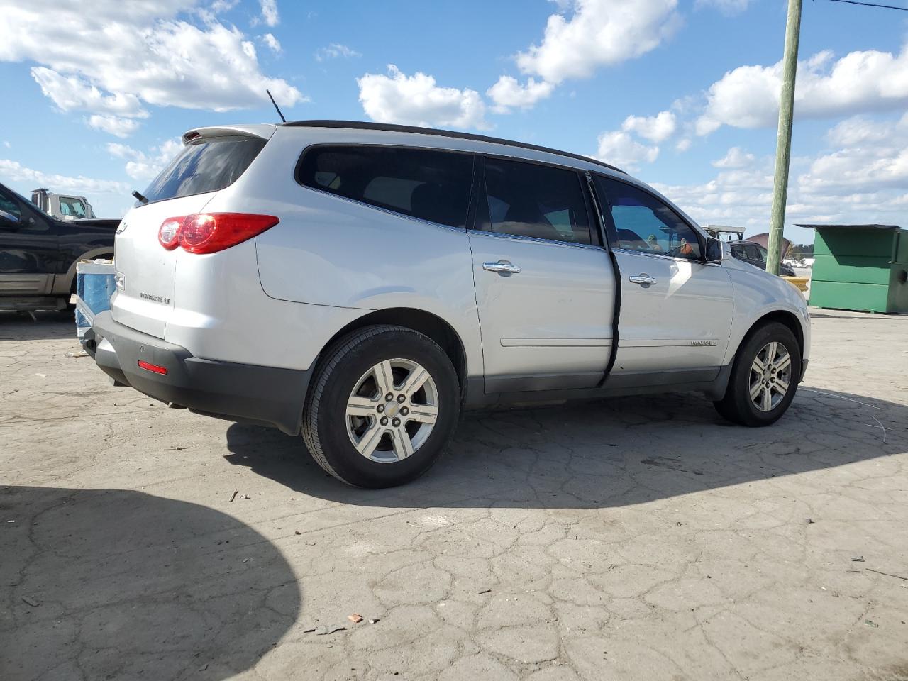Obraz 3 z 2009 CHEVROLET TRAVERSE LT 2009 z VIN 1GNEV23D69S177579