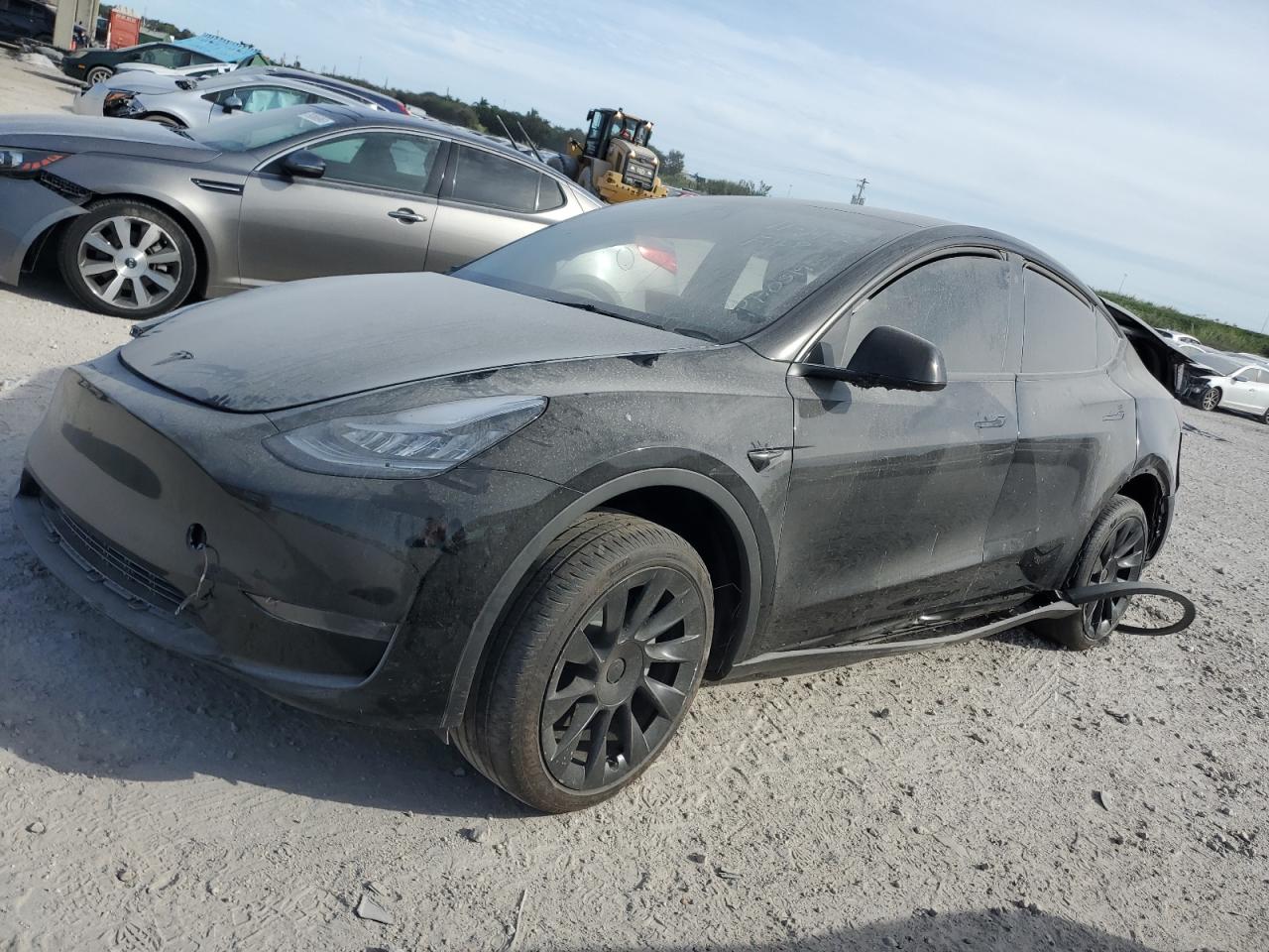 Obraz 1 z 2023 TESLA MODEL Y  2023 z VIN 7SAYGDEE5PA051953