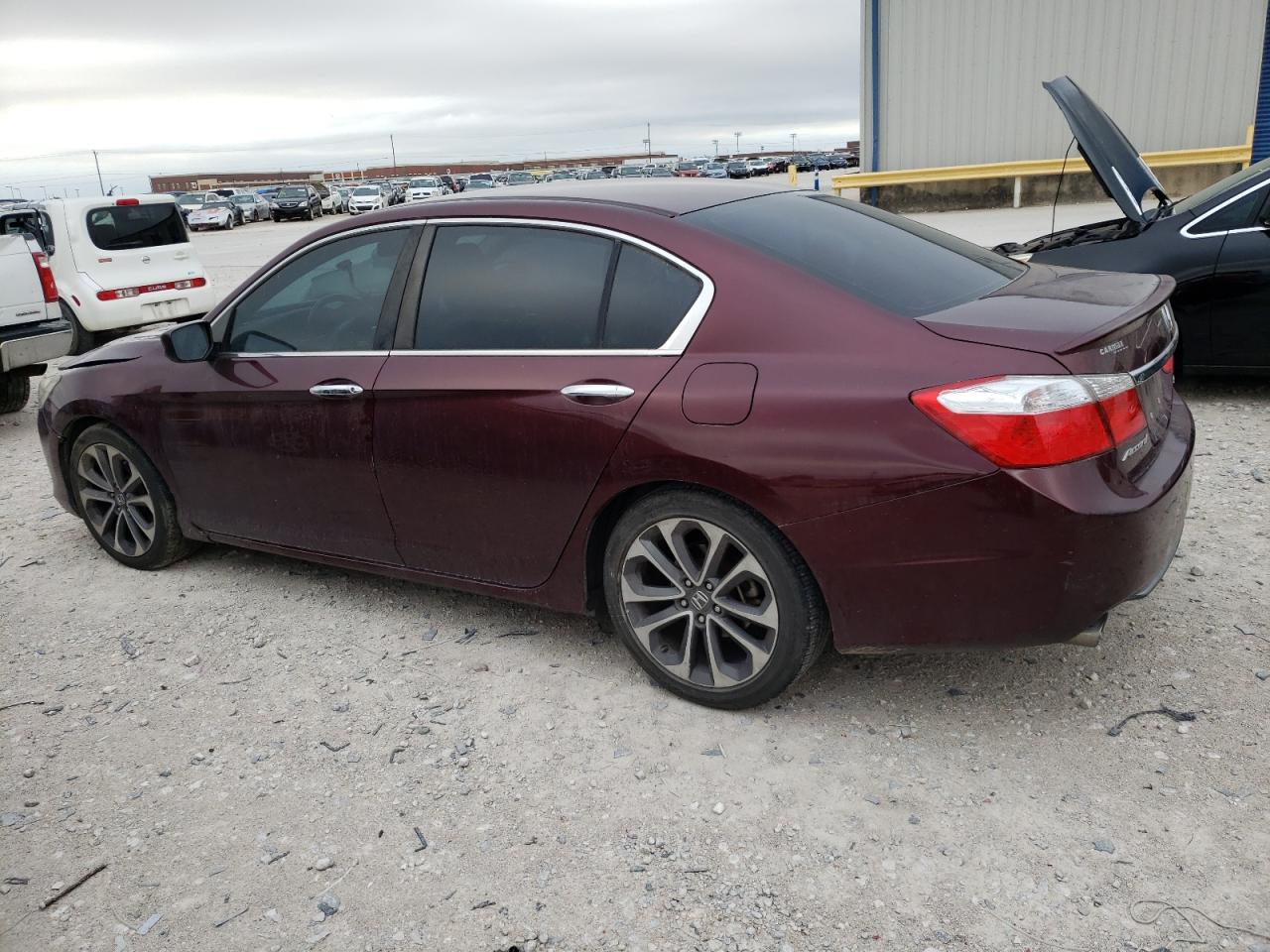 Изображение 2 2015 HONDA ACCORD SPORT 2015 с VIN 1HGCR2F55FA098514