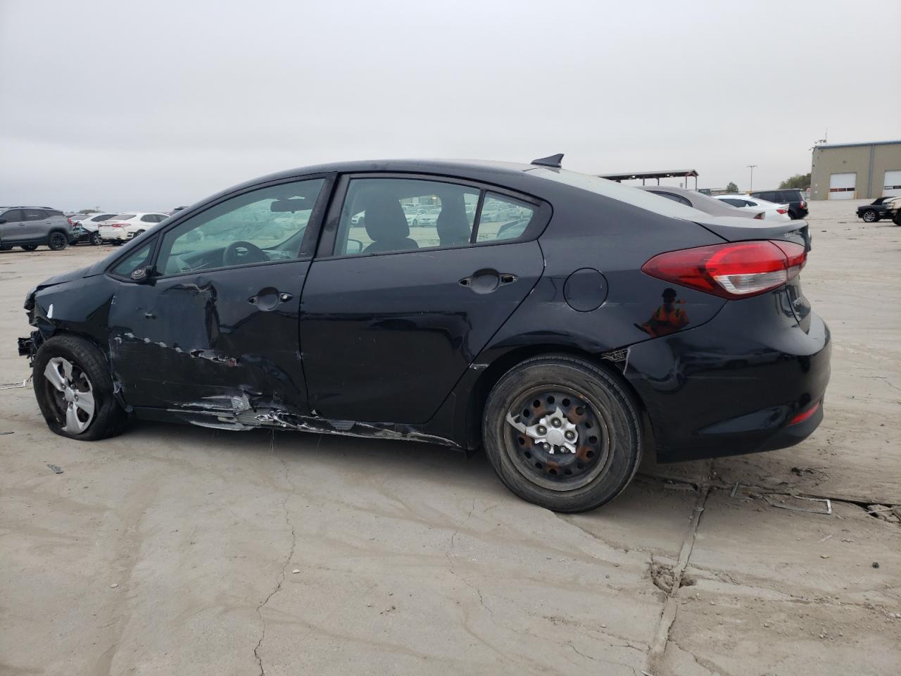 Image 2 of 2018 KIA FORTE LX 2018 with VIN 3KPFL4A79JE203742