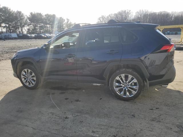 Obraz 2 z 2023 TOYOTA RAV4 XLE PREMIUM 2023 z VIN 2T3A1RFV9PW389090