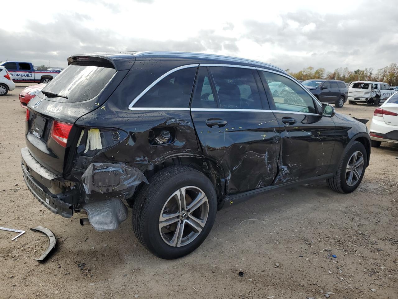 Image 3 of 2019 MERCEDES-BENZ GLC 300 2019 with VIN WDC0G4JB9KF559043