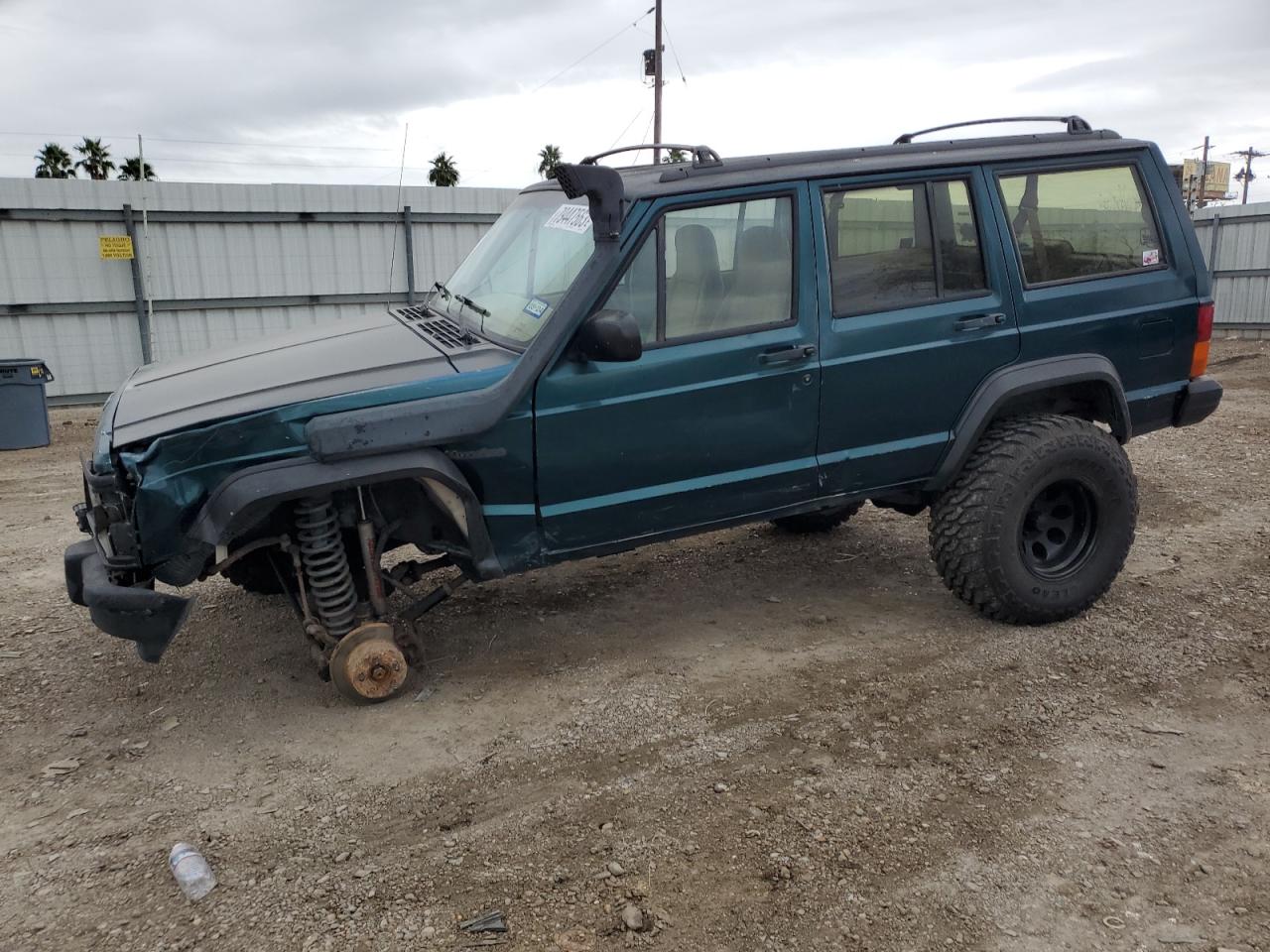 Image 1 of 1995 JEEP CHEROKEE SE 1995 with VIN 1J4FT28S5SL504770