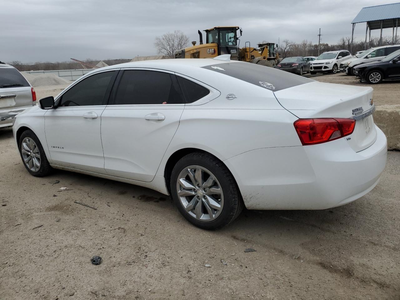 Obraz 2 z 2017 CHEVROLET IMPALA LT 2017 z VIN 2G1105S39H9131821
