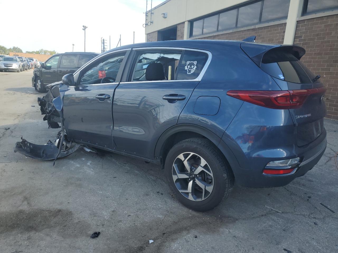 Image 2 of 2022 KIA SPORTAGE LX 2022 with VIN KNDPM3AC6N7007580