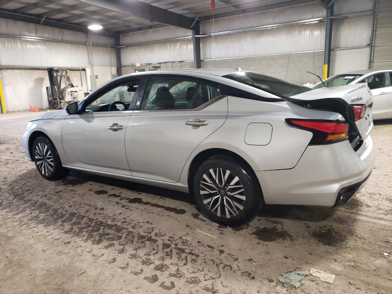 Image 2 of 2024 NISSAN ALTIMA SV 2024 with VIN 1N4BL4DW0RN333519