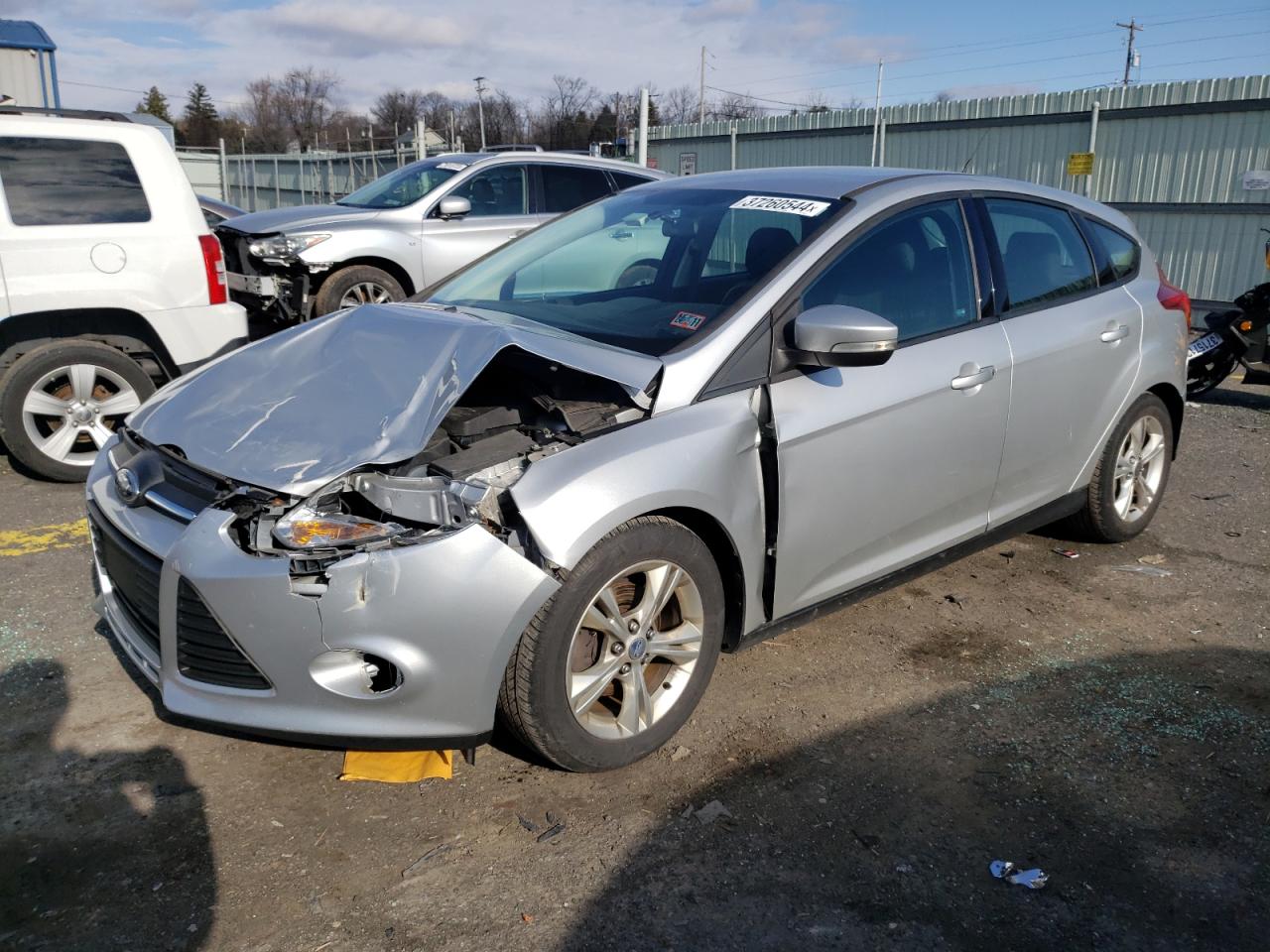 Image 1 of 2013 FORD FOCUS SE 2013 with VIN 1FADP3K20DL242214