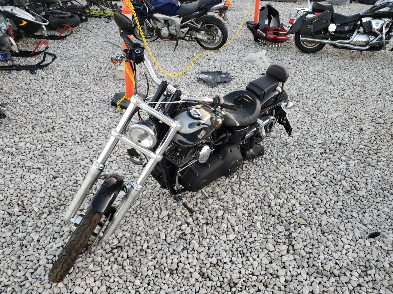 Obraz 2 z 2013 HARLEY-DAVIDSON FXDWG DYNA WIDE GLIDE 2013 z VIN 1HD1GPM10DC302693