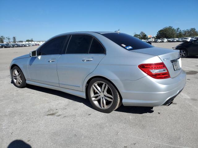 Изображение 2 2014 MERCEDES-BENZ C 250 2014 с VIN WDDGF4HB8EA932982