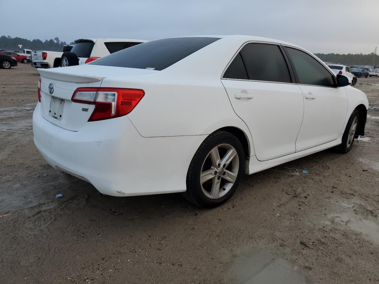 Obraz 3 z 2013 TOYOTA CAMRY L 2013 z VIN 4T1BF1FK2DU207442