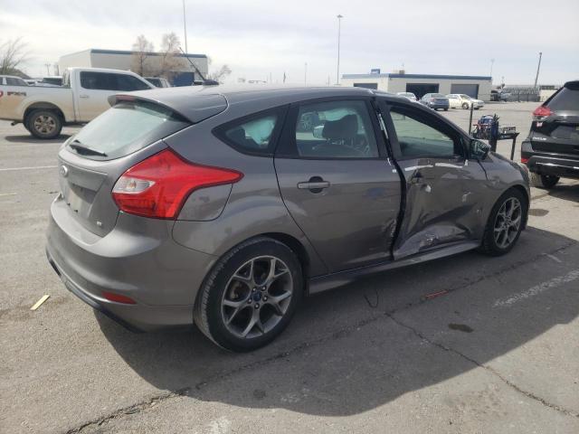 Image 3 of 2014 FORD FOCUS SE 2014 with VIN 1FADP3K28EL391777