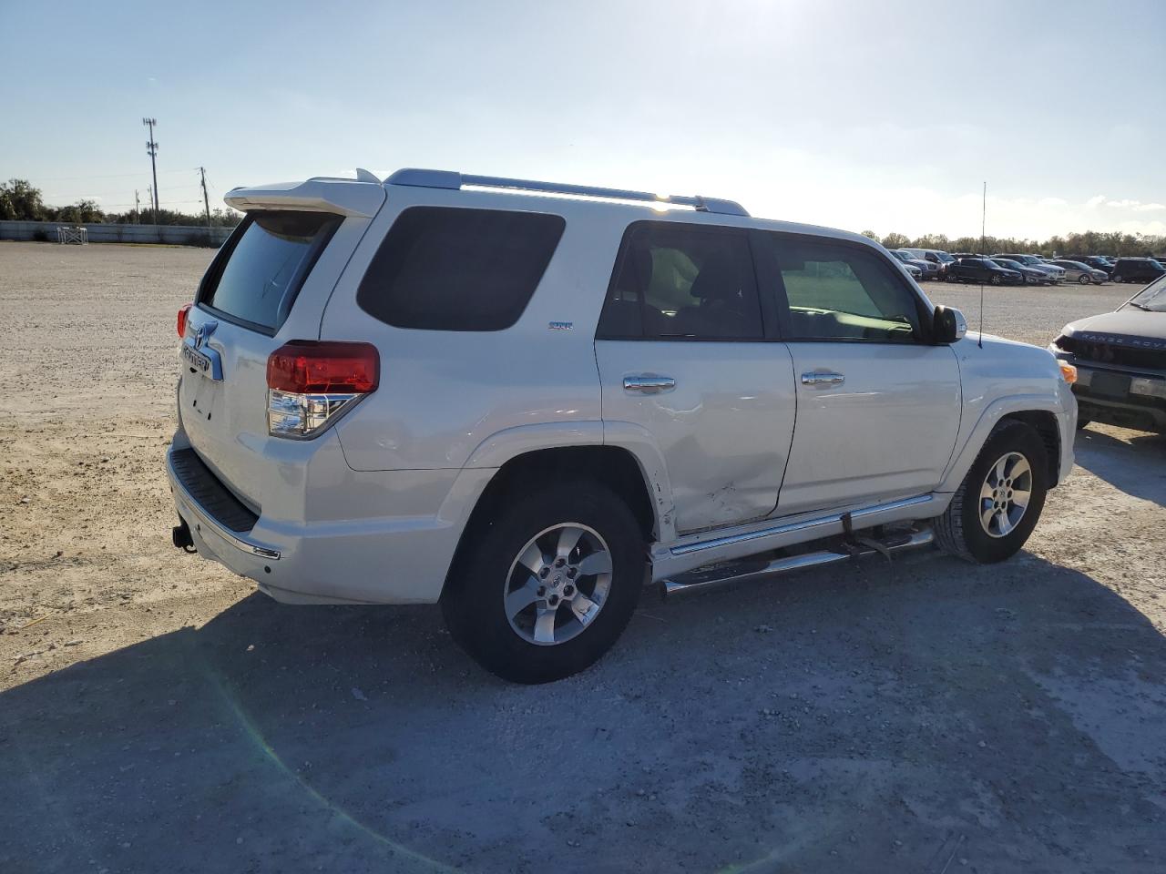 Изображение 3 2013 TOYOTA 4RUNNER SR5 2013 с VIN JTEZU5JR0D5062511
