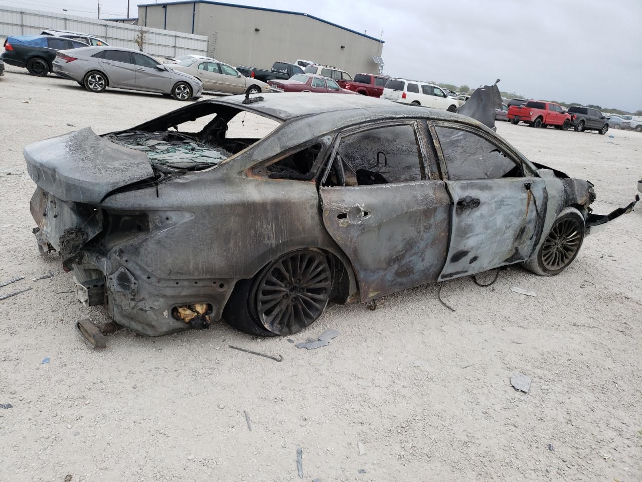 Image 3 of 2019 TOYOTA AVALON XLE 2019 with VIN 4T1BZ1FB7KU033579